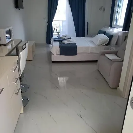 K View Hotel *